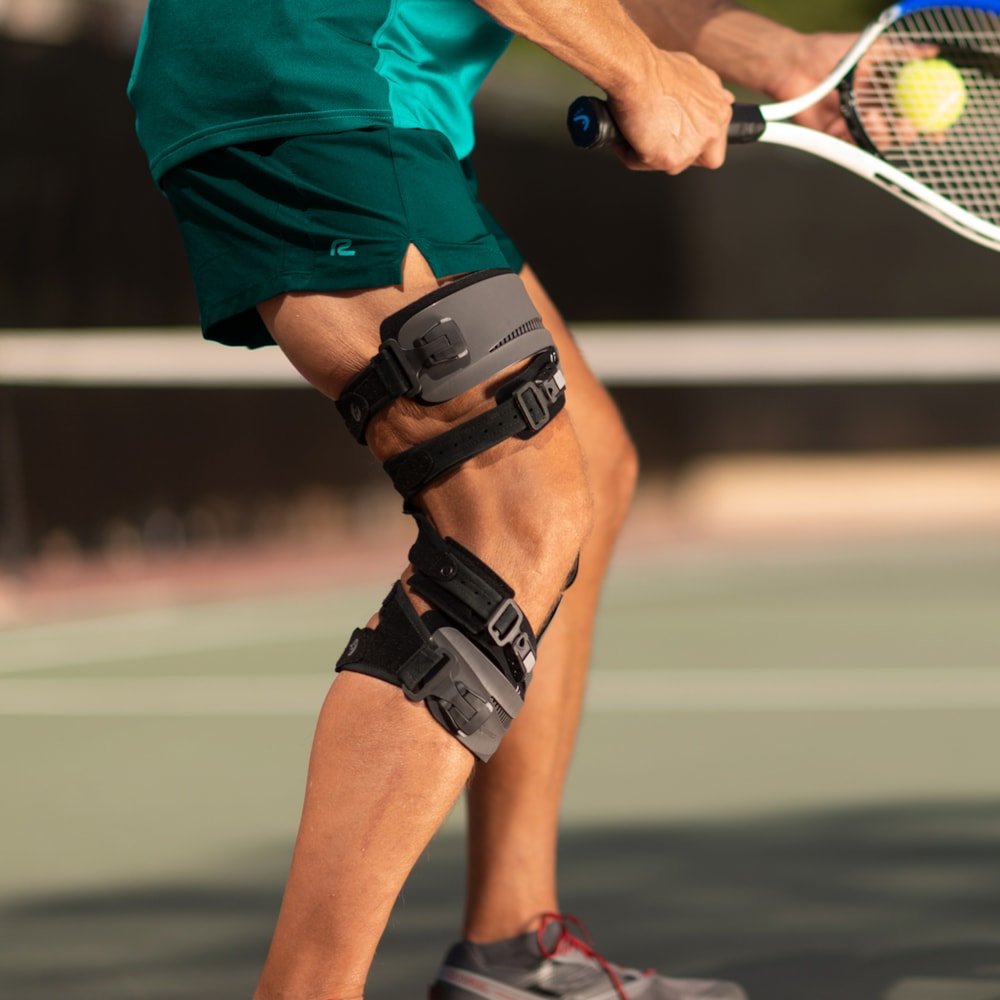 Breg Quantum OA Brace para Artrose de Joelho - FisioStore