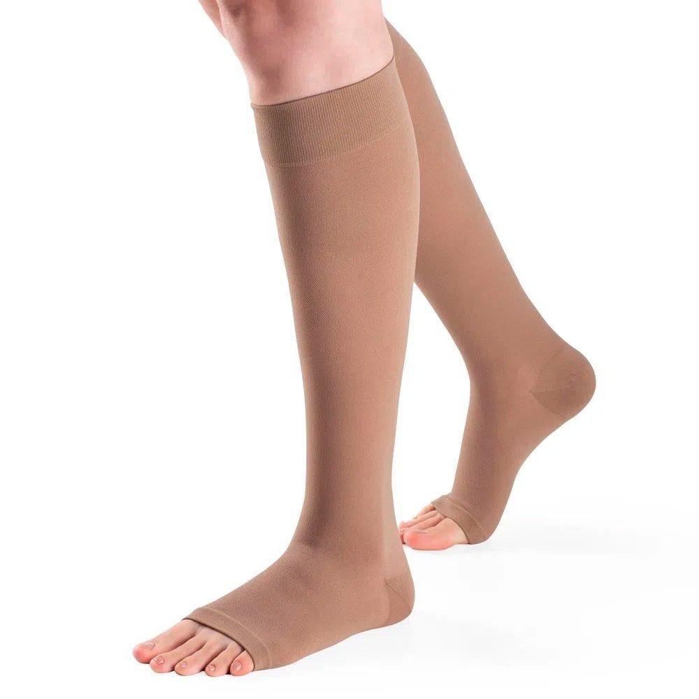 Meia Sigvaris 20 - 30 mmHg 3/4 Dynaven Basic - FisioStore